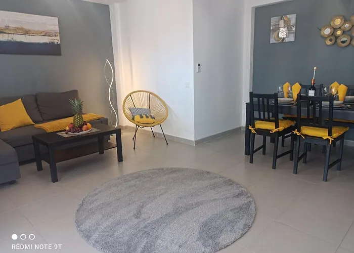 Acapulco With Pool *