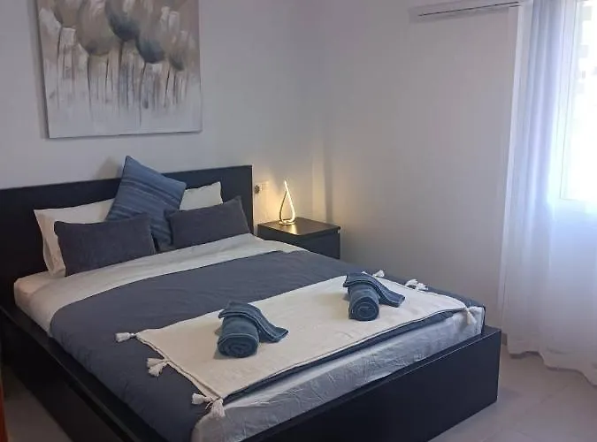 Acapulco With Pool Fuengirola