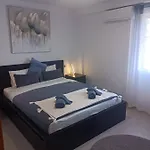 Acapulco With Pool Fuengirola