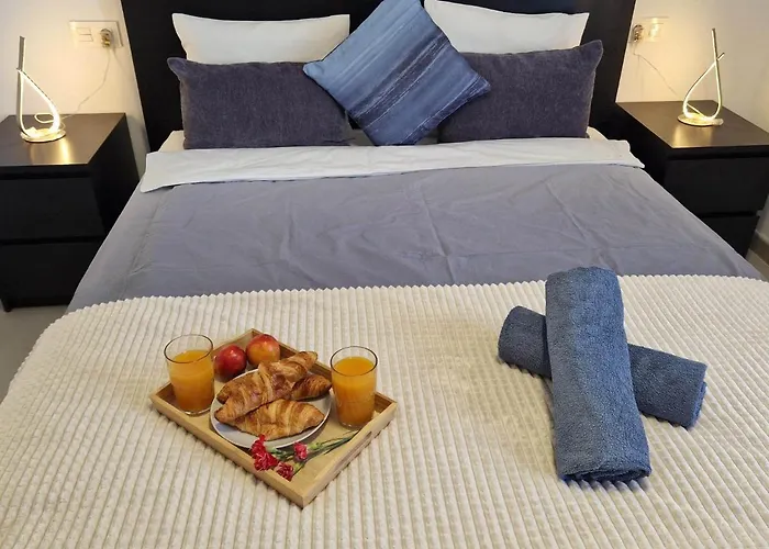 Апартаменти Acapulco With Pool