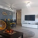 Апартаменти Acapulco With Pool *