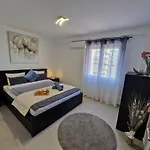Апартаменти Acapulco With Pool Фуенхірола